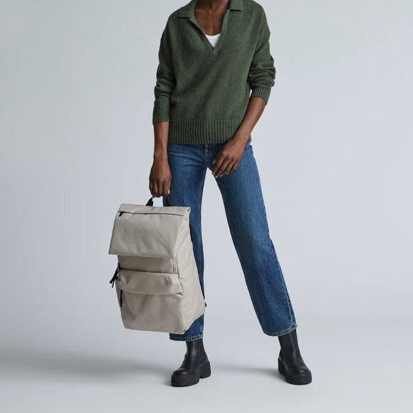 Everlane The ReNew Transit Backpack in Warm Quartz - Picture 4 of 8